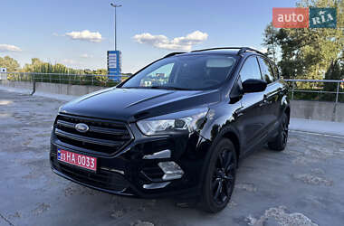 Позашляховик / Кросовер Ford Escape 2016 в 