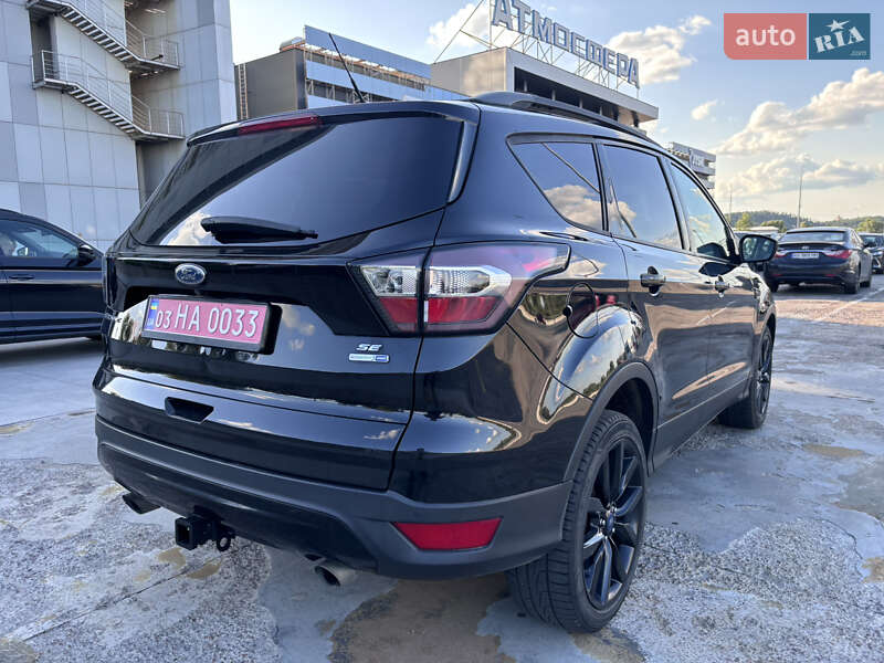 Внедорожник / Кроссовер Ford Escape 2016 в Киеве