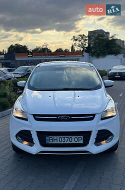 Внедорожник / Кроссовер Ford Escape 2013 в 