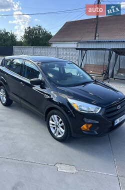 Внедорожник / Кроссовер Ford Escape 2017 в 