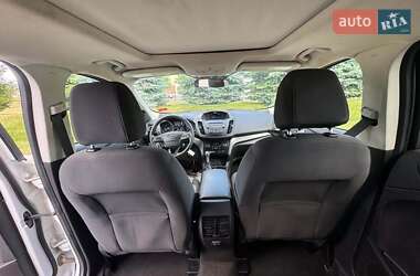 Внедорожник / Кроссовер Ford Escape 2017 в 