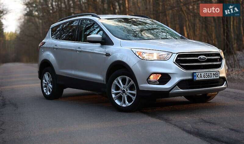 Внедорожник / Кроссовер Ford Escape 2018 в Ивано-Франковске