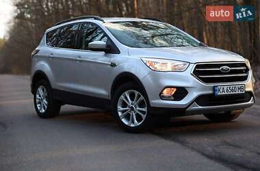 Позашляховик / Кросовер Ford Escape 2018 в 