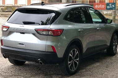 Внедорожник / Кроссовер Ford Escape 2021 в 