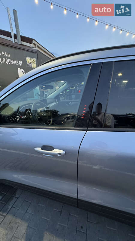 Внедорожник / Кроссовер Ford Escape 2022 в Кременчуге