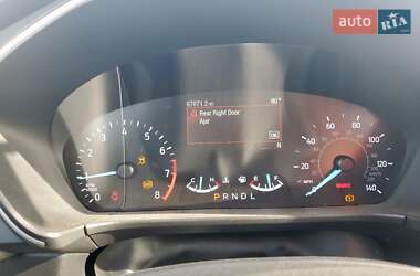 Внедорожник / Кроссовер Ford Escape 2021 в 