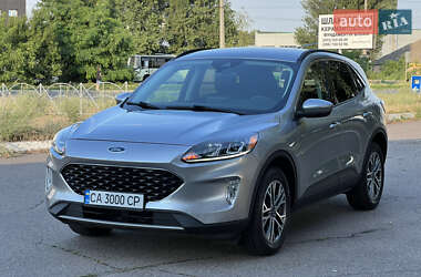 Внедорожник / Кроссовер Ford Escape 2021 в Черкассах