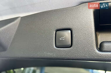 Внедорожник / Кроссовер Ford Escape 2021 в 