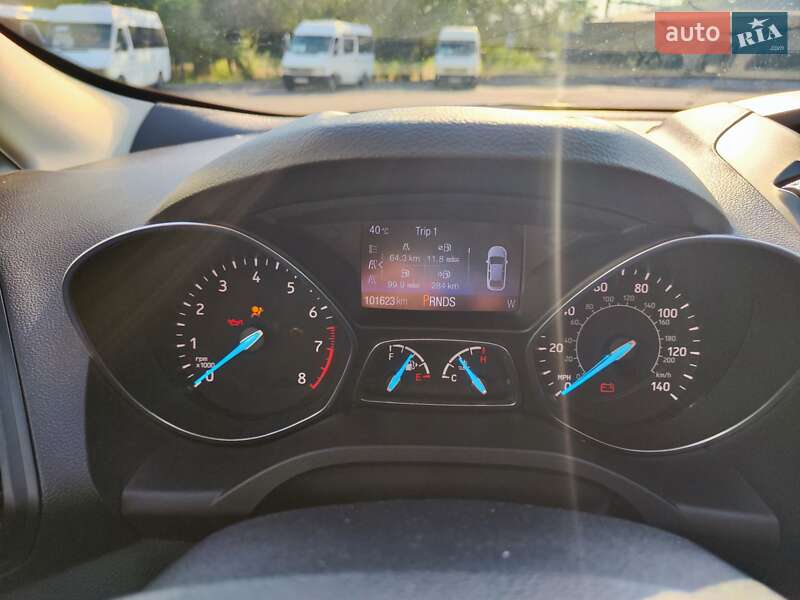 Позашляховик / Кросовер Ford Escape 2017 в Запоріжжі