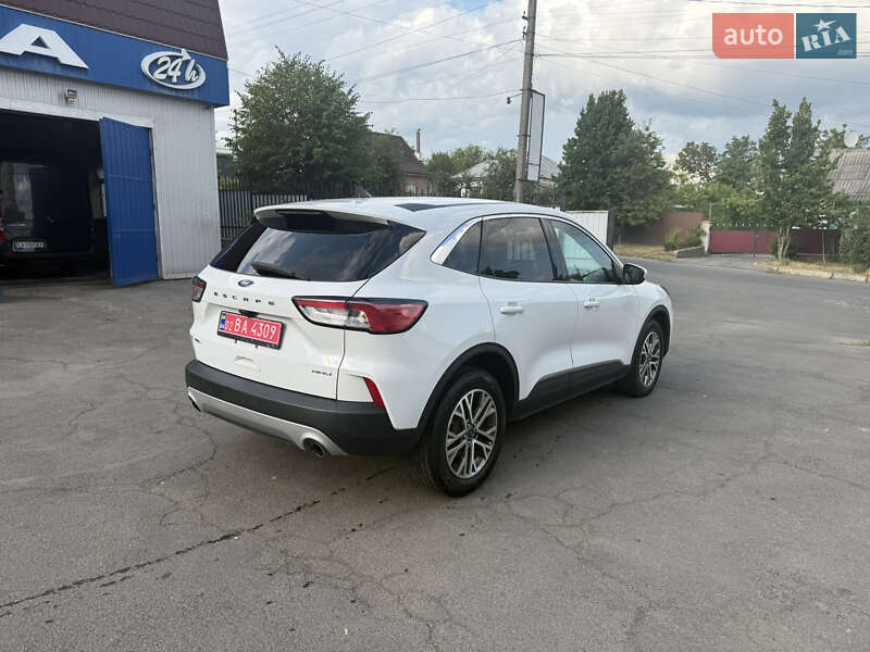 Внедорожник / Кроссовер Ford Escape 2022 в Умани