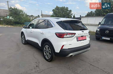 Внедорожник / Кроссовер Ford Escape 2022 в 