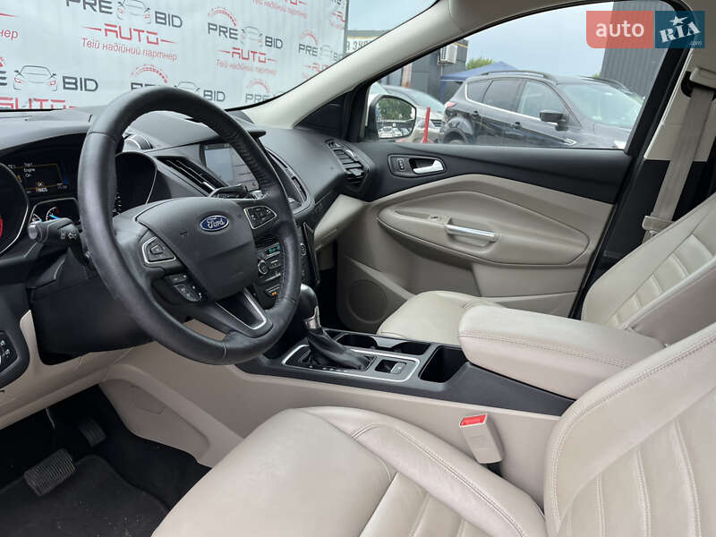 Внедорожник / Кроссовер Ford Escape 2016 в Львове