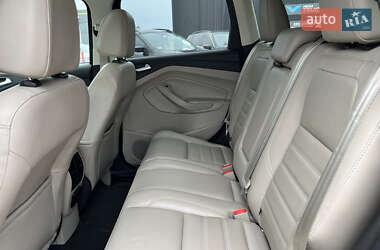 Внедорожник / Кроссовер Ford Escape 2016 в 