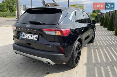 Внедорожник / Кроссовер Ford Escape 2020 в 
