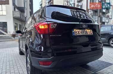 Внедорожник / Кроссовер Ford Escape 2019 в 