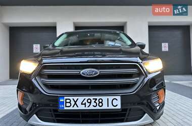 Внедорожник / Кроссовер Ford Escape 2019 в 