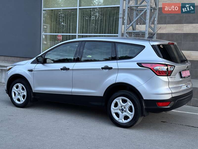 Позашляховик / Кросовер Ford Escape 2018 в Тернополі