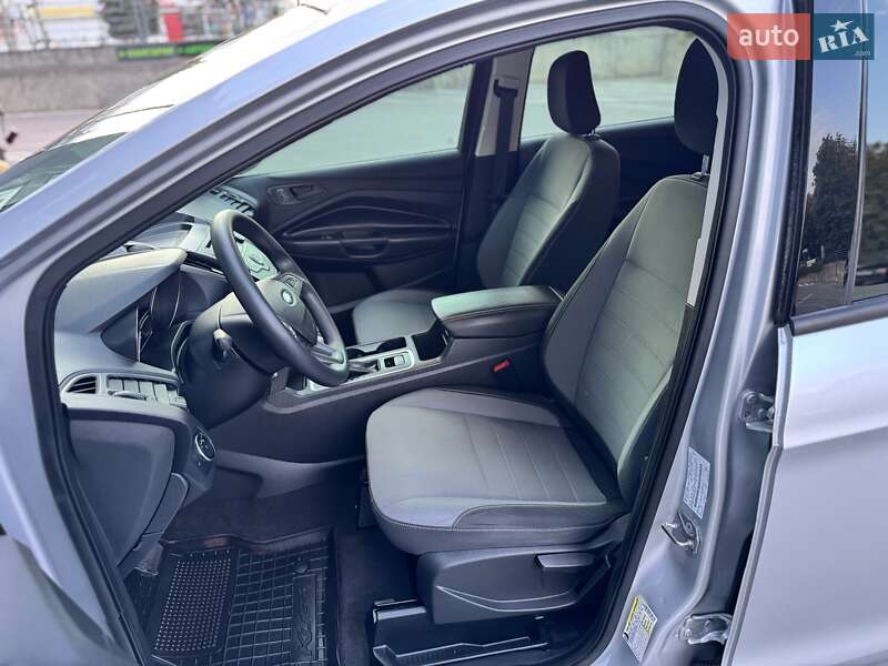 Позашляховик / Кросовер Ford Escape 2018 в Тернополі
