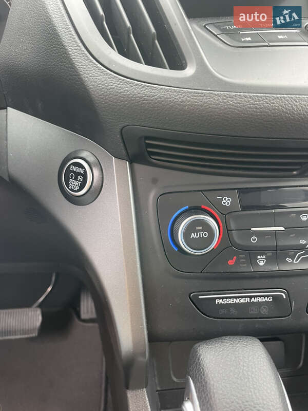 Позашляховик / Кросовер Ford Escape 2019 в Івано-Франківську