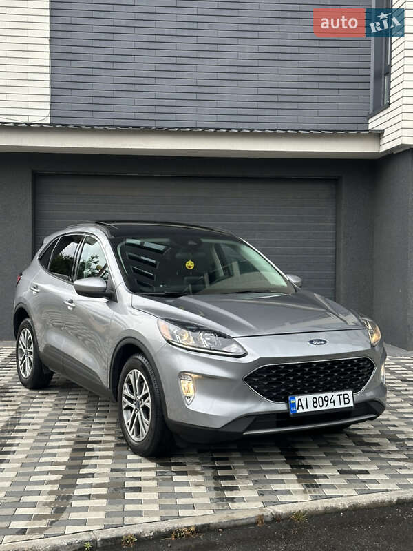 Внедорожник / Кроссовер Ford Escape 2022 в 
