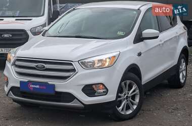 Позашляховик / Кросовер Ford Escape 2016 в Києві