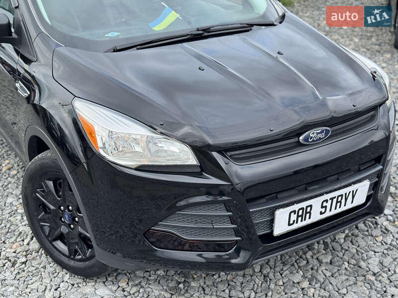 Позашляховик / Кросовер Ford Escape 2016 в Стрию