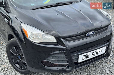 Внедорожник / Кроссовер Ford Escape 2016 в 