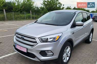 Позашляховик / Кросовер Ford Escape 2019 в Дубні