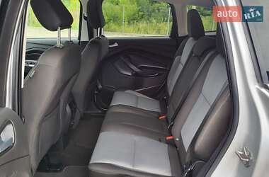 Внедорожник / Кроссовер Ford Escape 2019 в 