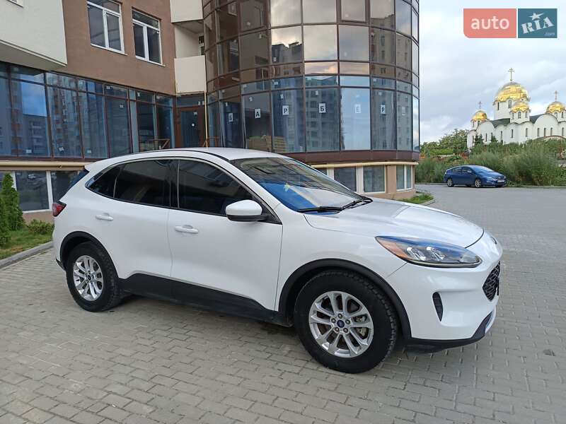 Внедорожник / Кроссовер Ford Escape 2020 в Тернополе