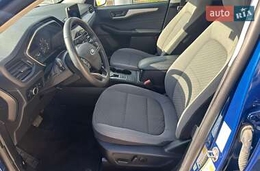 Внедорожник / Кроссовер Ford Escape 2022 в 