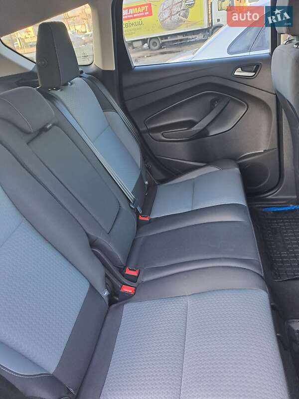 Внедорожник / Кроссовер Ford Escape 2016 в Киеве