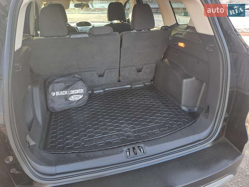 Внедорожник / Кроссовер Ford Escape 2016 в Киеве