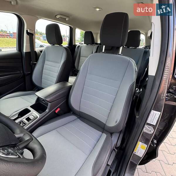 Позашляховик / Кросовер Ford Escape 2018 в Вінниці