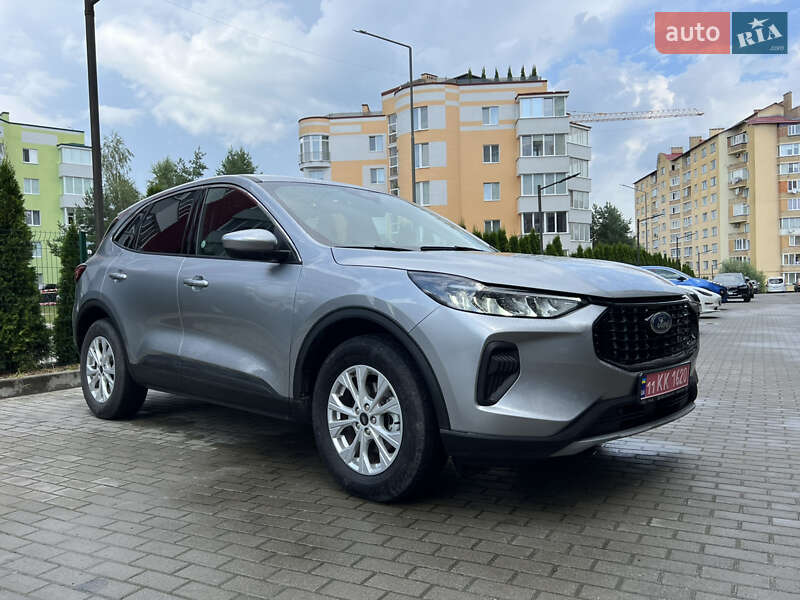 Внедорожник / Кроссовер Ford Escape 2024 в Новояворовске