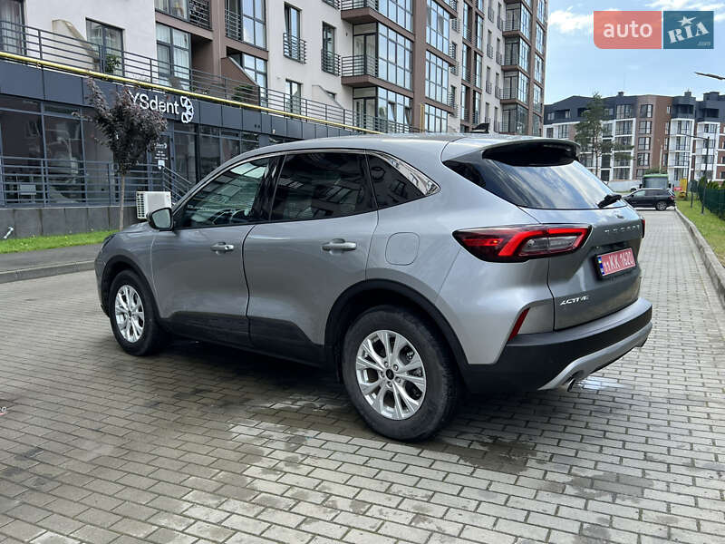 Внедорожник / Кроссовер Ford Escape 2024 в Новояворовске