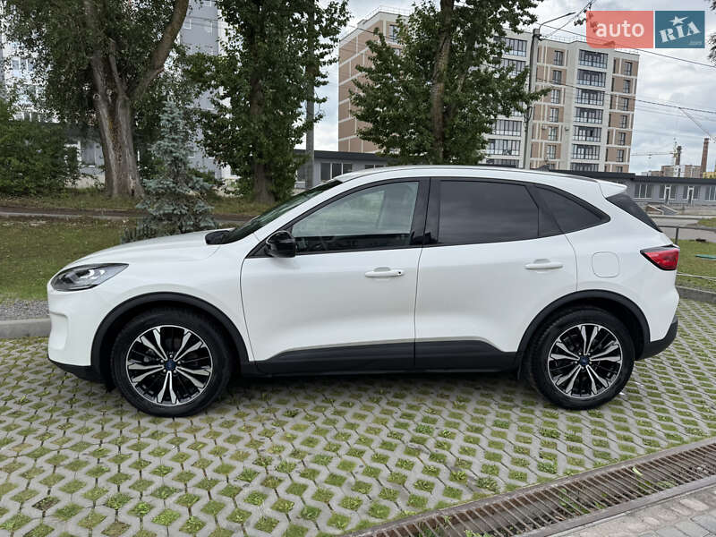 Внедорожник / Кроссовер Ford Escape 2022 в Тернополе