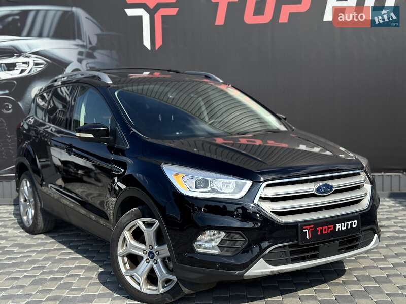 Внедорожник / Кроссовер Ford Escape 2019 в Львове