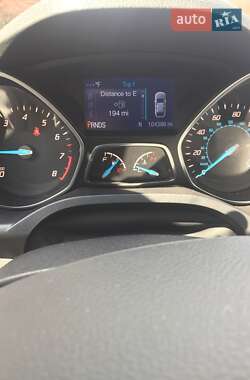 Позашляховик / Кросовер Ford Escape 2015 в Сокалі