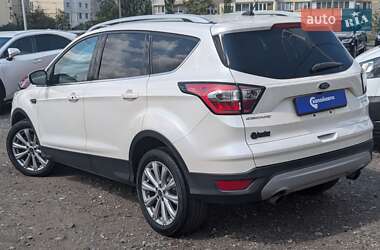 Внедорожник / Кроссовер Ford Escape 2016 в 