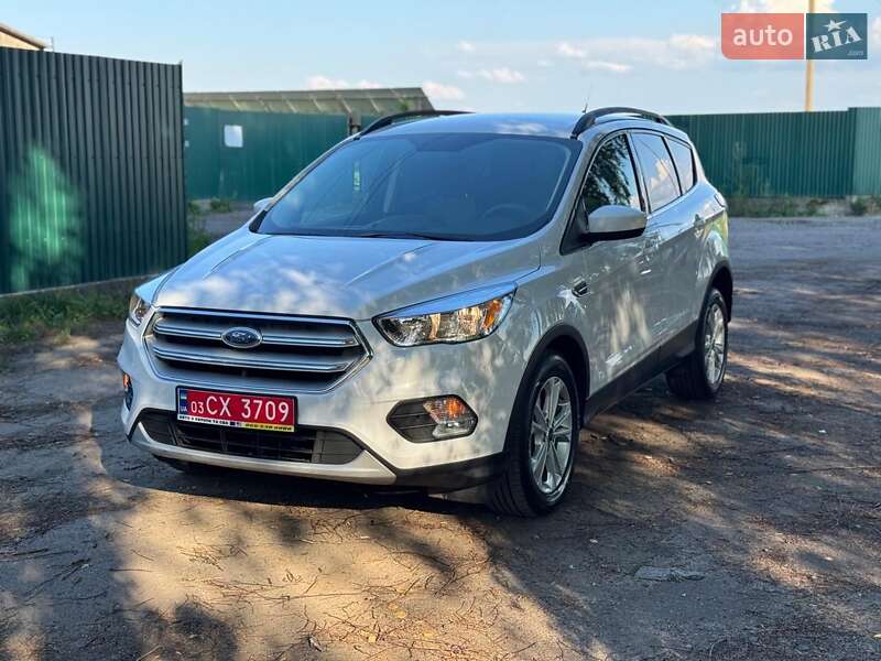 Внедорожник / Кроссовер Ford Escape 2018 в Дубно