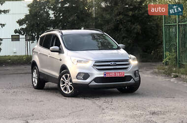 Внедорожник / Кроссовер Ford Escape 2016 в 