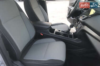 Внедорожник / Кроссовер Ford Escape 2016 в 