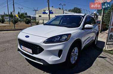 Внедорожник / Кроссовер Ford Escape 2021 в 