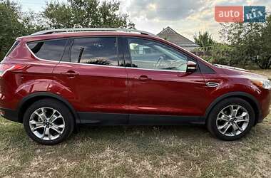 Внедорожник / Кроссовер Ford Escape 2014 в 