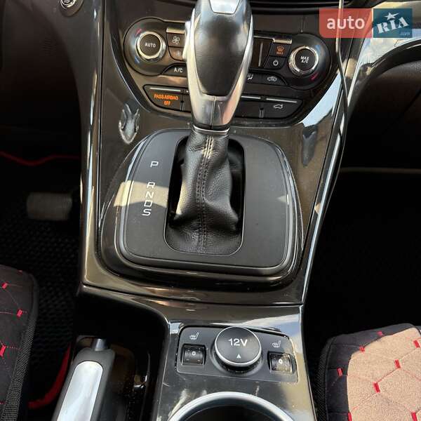 Внедорожник / Кроссовер Ford Escape 2014 в Новомиргороде
