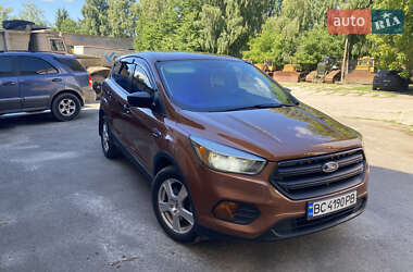 Внедорожник / Кроссовер Ford Escape 2017 в 