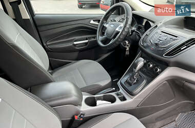 Внедорожник / Кроссовер Ford Escape 2014 в 