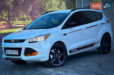 Внедорожник / Кроссовер Ford Escape 2015 в Хмельницком