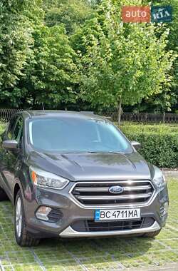 Позашляховик / Кросовер Ford Escape 2017 в Львові